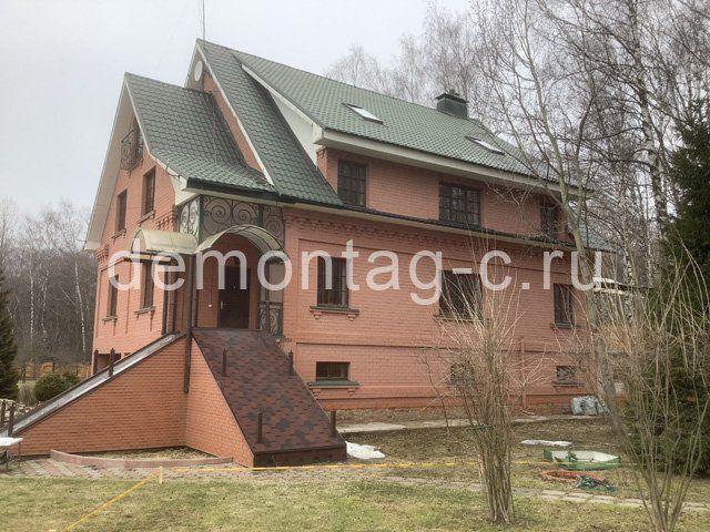 Лом с кирпичного объёма